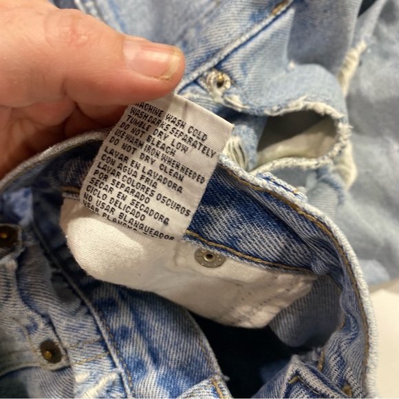 Bugle Boy Vintage Retro 90’s Y2K Light Wash Distressed 100% Cotton Jeans - Picture 12 of 16